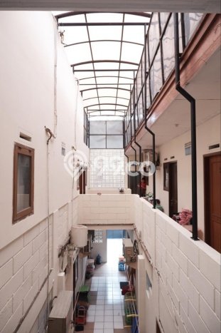 Dijual Rumah Luas Elegan Dengan View Eksklusif di Kuningan, Jakarta Selatan Dijual Rumah Luas Elegan Dengan View Eksklusif di Kuningan, Jakarta Selatan