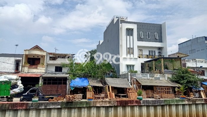 For Sale! Luxury House LT 300m2 Desain Elegan di Kota For Sale! Luxury House LT 300m2 Desain Elegan di Kota