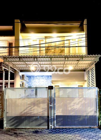 Dijual Rumah Premium dengan Fasilitas Sekitar Komplit di Rungkut, Surabaya Dijual Rumah Premium dengan Fasilitas Sekitar Komplit di Rungkut, Surabaya