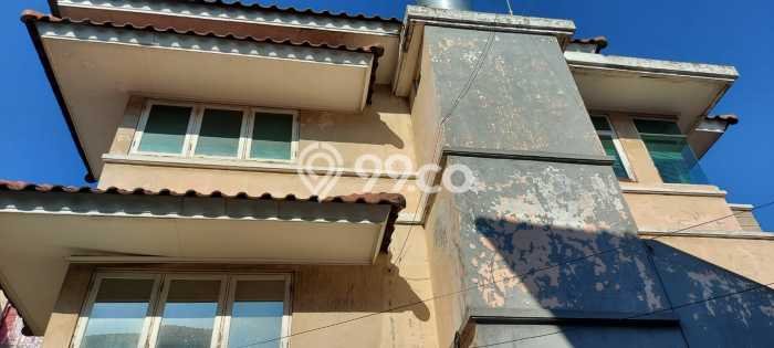 Ruko Bagus Dijual LB 243m2 Lokasi Strategis Surabaya Area Cocok untuk Bisnis Ruko Bagus Dijual LB 243m2 Lokasi Strategis Surabaya Area Cocok untuk Bisnis