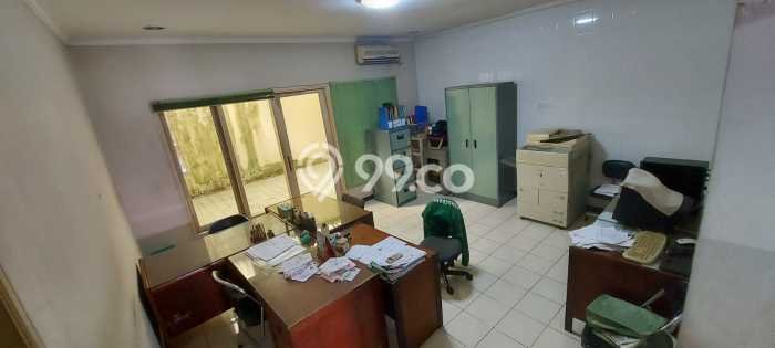 Ruko Bagus Dijual LB 243m2 Lokasi Strategis Surabaya Area Cocok untuk Bisnis Ruko Bagus Dijual LB 243m2 Lokasi Strategis Surabaya Area Cocok untuk Bisnis