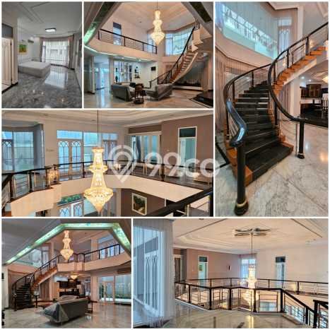 Jual Rumah Mewah Megah Dengan View Cantik di Dharma Husada, Surabaya Jual Rumah Mewah Megah Dengan View Cantik di Dharma Husada, Surabaya