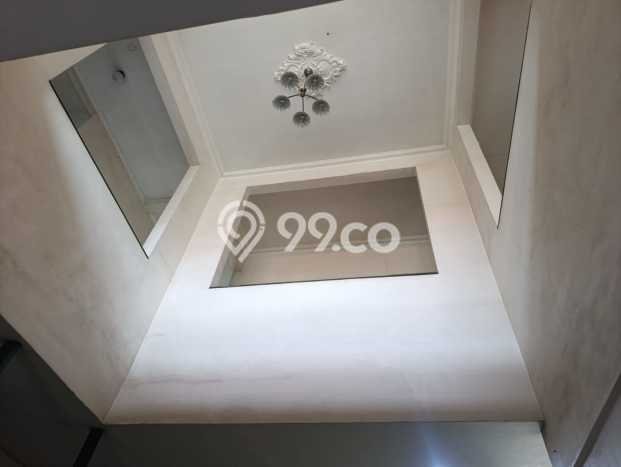 Jual Rumah Bagus Siap Huni LB 540m2 di Rungkut, Surabaya Jual Rumah Bagus Siap Huni LB 540m2 di Rungkut, Surabaya