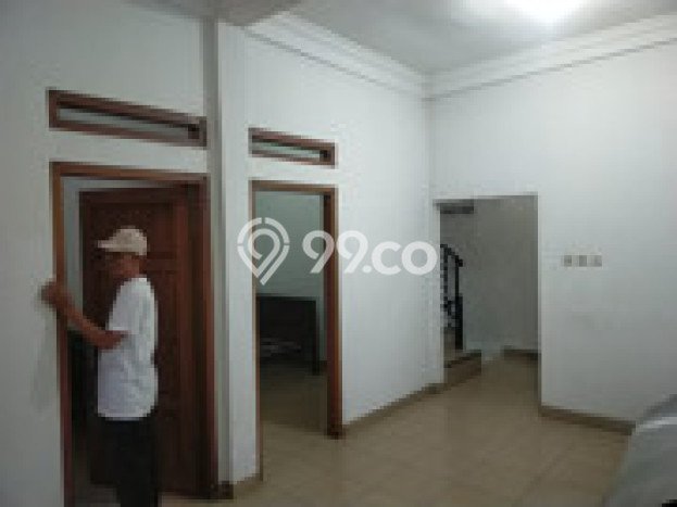 Unit Komersial Dijual di Piyungan Bantul Luas Tanah 73m2, Luas Bangunan 210m2 Unit Komersial Dijual di Piyungan Bantul Luas Tanah 73m2, Luas Bangunan 210m2