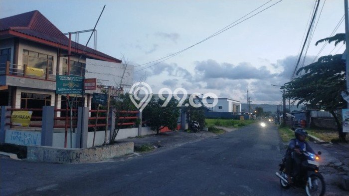 Komersial Komersial Disewakan di Berbah Sleman Luas 300m2 Komersial Komersial Disewakan di Berbah Sleman Luas 300m2