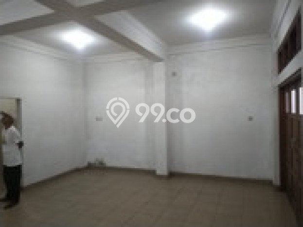 Unit Komersial Dijual di Piyungan Bantul Luas Tanah 73m2, Luas Bangunan 210m2 Unit Komersial Dijual di Piyungan Bantul Luas Tanah 73m2, Luas Bangunan 210m2