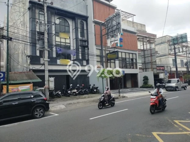 Ruko Komersial Disewakan di Gondokusuman Yogyakarta Luas 845m2 Ruko Komersial Disewakan di Gondokusuman Yogyakarta Luas 845m2