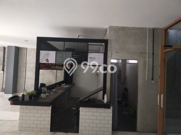 Ruko Komersial Disewakan di Gondokusuman Yogyakarta Luas 845m2 Ruko Komersial Disewakan di Gondokusuman Yogyakarta Luas 845m2
