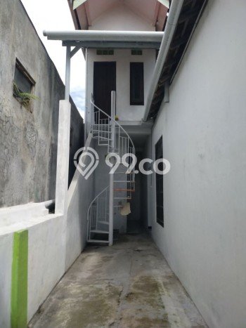 Jual Rumah Bagus Siap Huni LB 160m2 di Kalasan, Sleman Jual Rumah Bagus Siap Huni LB 160m2 di Kalasan, Sleman