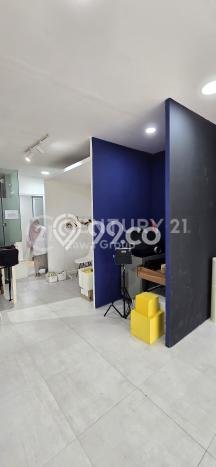 LOKASI STRATEGIS! Ruko di Semanan, Luas 180m², Area Komersial, Jalan Utama LOKASI STRATEGIS! Ruko di Semanan, Luas 180m², Area Komersial, Jalan Utama