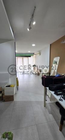 LOKASI STRATEGIS! Ruko di Semanan, Luas 180m², Area Komersial, Jalan Utama LOKASI STRATEGIS! Ruko di Semanan, Luas 180m², Area Komersial, Jalan Utama