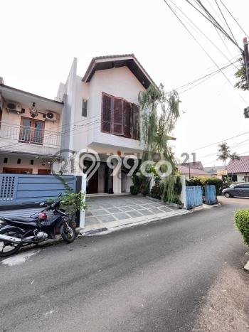 Jual Rumah Luas Elegan Dengan View Eksklusif di Cipete, Jakarta Selatan Jual Rumah Luas Elegan Dengan View Eksklusif di Cipete, Jakarta Selatan