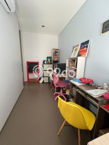 Ready to Use! Luxury House LT 136m2 Desain Elegan di Lebak Bulus Ready to Use! Luxury House LT 136m2 Desain Elegan di Lebak Bulus