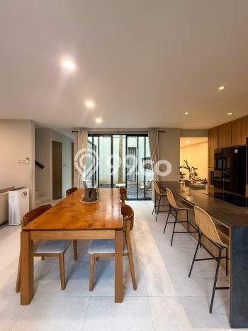 Dijual Rumah Mewah Elegan Dengan View Eksklusif di Bintaro, Jakarta Selatan Dijual Rumah Mewah Elegan Dengan View Eksklusif di Bintaro, Jakarta Selatan