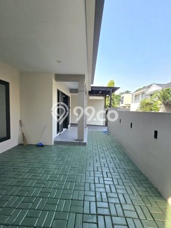 Rumah Eksklusif Dijual LT 300m2 di BSD, Tangerang Selatan Rumah Eksklusif Dijual LT 300m2 di BSD, Tangerang Selatan