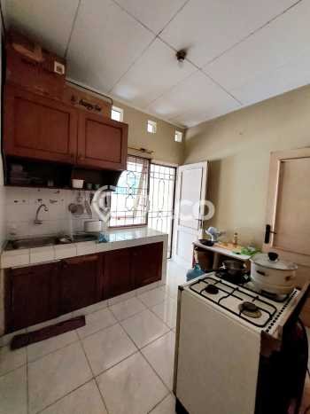 PROPERTI PILIHAN! Rumah area Sektor 9-Bintaro, Luas 142m² Bangunan 180m² PROPERTI PILIHAN! Rumah area Sektor 9-Bintaro, Luas 142m² Bangunan 180m²