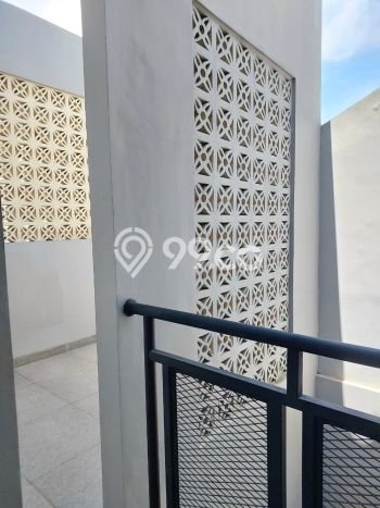 Dijual Rumah 3 Kamar Lokasi Ideal Bagus dan Strategis di BSD Dijual Rumah 3 Kamar Lokasi Ideal Bagus dan Strategis di BSD