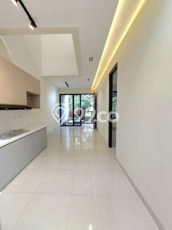Dijual Rumah 3 Kamar Lokasi Ideal Bagus dan Strategis di BSD Dijual Rumah 3 Kamar Lokasi Ideal Bagus dan Strategis di BSD