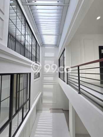 Ready to Use! Premium House LT 271m2 Desain Modern di Bintaro Ready to Use! Premium House LT 271m2 Desain Modern di Bintaro