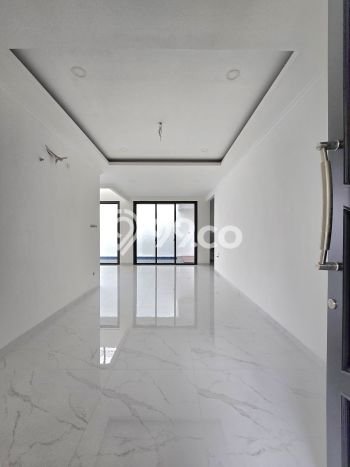 For Sale! Luxury House LT 225m2 Desain Elegan di Sektor 9-Bintaro For Sale! Luxury House LT 225m2 Desain Elegan di Sektor 9-Bintaro