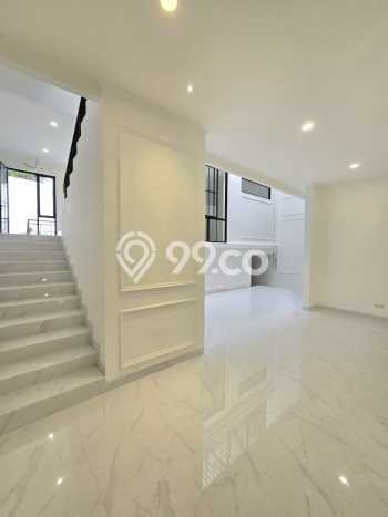 Ready to Use! Premium House LT 271m2 Desain Modern di Bintaro Ready to Use! Premium House LT 271m2 Desain Modern di Bintaro
