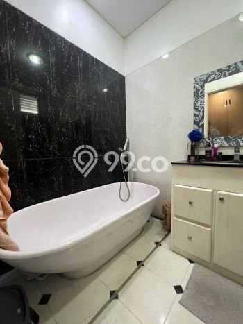 Rumah Luxury Modern Siap Huni di Pondok Indah Jakarta Selatan Rumah Luxury Modern Siap Huni di Pondok Indah Jakarta Selatan