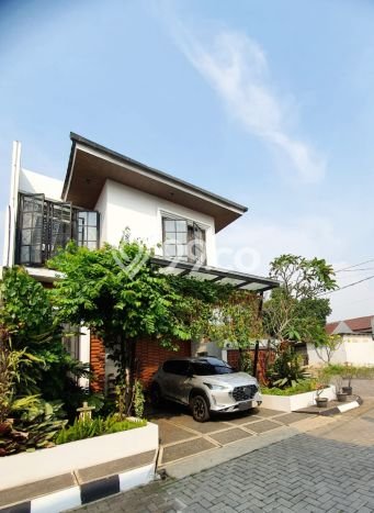 Dijual Murah Rumah dengan 3 Kamar Tidur dan 3 Kamar Mandi di Area Bintaro, Tangerang Selatan Dijual Murah Rumah dengan 3 Kamar Tidur dan 3 Kamar Mandi di Area Bintaro, Tangerang Selatan