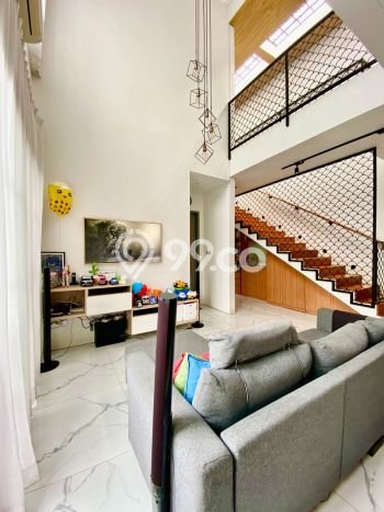Dijual Murah Rumah dengan 3 Kamar Tidur dan 3 Kamar Mandi di Area Bintaro, Tangerang Selatan Dijual Murah Rumah dengan 3 Kamar Tidur dan 3 Kamar Mandi di Area Bintaro, Tangerang Selatan