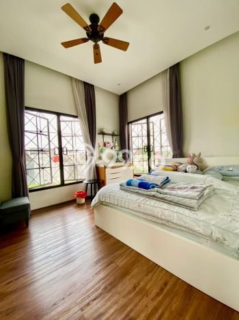 Dijual Murah Rumah dengan 3 Kamar Tidur dan 3 Kamar Mandi di Area Bintaro, Tangerang Selatan Dijual Murah Rumah dengan 3 Kamar Tidur dan 3 Kamar Mandi di Area Bintaro, Tangerang Selatan