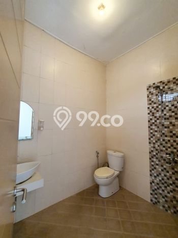 Rumah di Sektor 9-Bintaro, 3 KT, Area Premium, LT 247m² Bangunan 165m² Rumah di Sektor 9-Bintaro, 3 KT, Area Premium, LT 247m² Bangunan 165m²