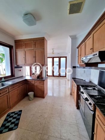 For Sale! Premium House LT 404m2 Desain Elegan di Pejaten For Sale! Premium House LT 404m2 Desain Elegan di Pejaten