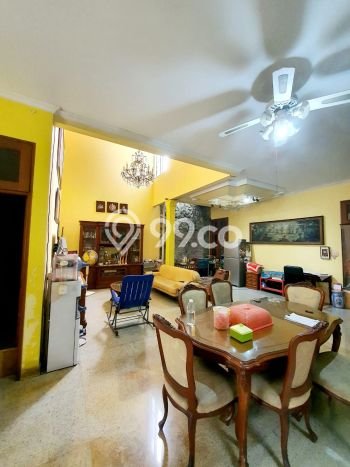 Rumah Berkelas 4 KT 3 KM di Kompleks Cluster Gandaria, Jakarta Selatan Rumah Berkelas 4 KT 3 KM di Kompleks Cluster Gandaria, Jakarta Selatan