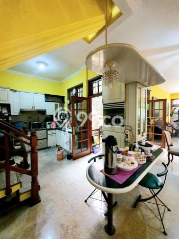Rumah Berkelas 4 KT 3 KM di Kompleks Cluster Gandaria, Jakarta Selatan Rumah Berkelas 4 KT 3 KM di Kompleks Cluster Gandaria, Jakarta Selatan