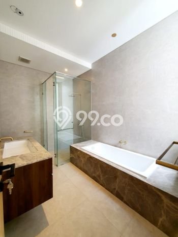 For Sale! Luxury House LT 201m2 Desain Elegan di Pondok Indah For Sale! Luxury House LT 201m2 Desain Elegan di Pondok Indah