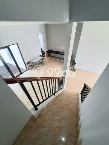 Rumah dengan Lokasi Strategis 4 KT di Sektor 9-Bintaro, Tangerang Selatan Rumah dengan Lokasi Strategis 4 KT di Sektor 9-Bintaro, Tangerang Selatan
