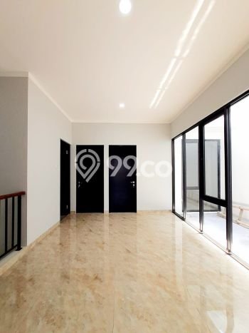 Rumah dengan Lokasi Strategis 4 KT di Sektor 9-Bintaro, Tangerang Selatan Rumah dengan Lokasi Strategis 4 KT di Sektor 9-Bintaro, Tangerang Selatan