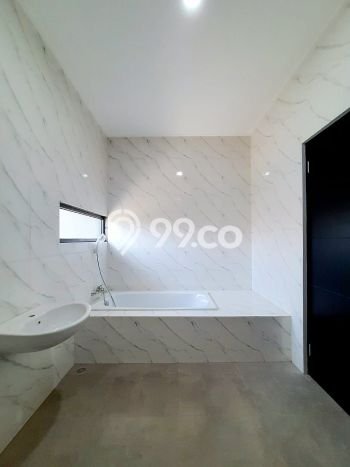 Rumah dengan Lokasi Strategis 4 KT di Sektor 9-Bintaro, Tangerang Selatan Rumah dengan Lokasi Strategis 4 KT di Sektor 9-Bintaro, Tangerang Selatan