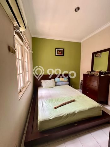 Rumah Modern 3 KT di Bintaro Tangerang Selatan Semi Furnished Rumah Modern 3 KT di Bintaro Tangerang Selatan Semi Furnished