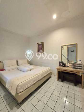 Rumah di Petukangan, Jakarta Selatan, Luas 120m² Bangunan 84m² - JUAL CEPAT! Rumah di Petukangan, Jakarta Selatan, Luas 120m² Bangunan 84m² - JUAL CEPAT!