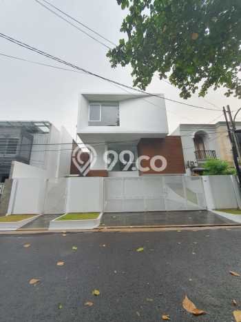 Rumah Terawat area Pondok Indah, Jakarta Selatan, LT 264m², Luas Bangunan 603m² Rumah Terawat area Pondok Indah, Jakarta Selatan, LT 264m², Luas Bangunan 603m²