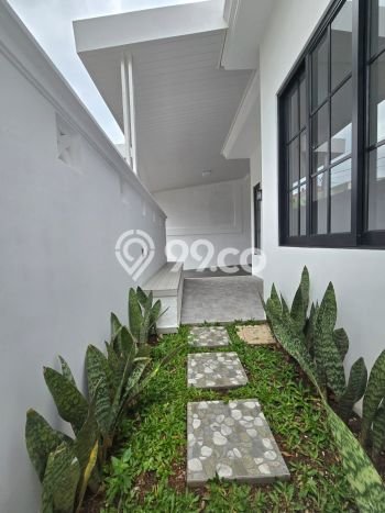 Rumah Nyaman dengan 3 Kamar Tidur dan 2 Kamar Mandi di Area Sektor 9-Bintaro, Tangerang Selatan Rumah Nyaman dengan 3 Kamar Tidur dan 2 Kamar Mandi di Area Sektor 9-Bintaro, Tangerang Selatan