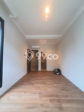 Rumah Asri 4 Kamar View Danau di Sektor 9-Bintaro, Tangerang Selatan Rumah Asri 4 Kamar View Danau di Sektor 9-Bintaro, Tangerang Selatan