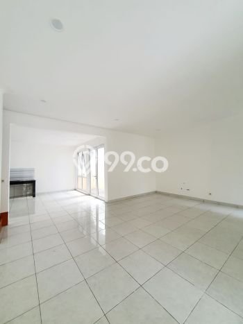 Rumah 3 KT 3 KM di Area BSD City, Tangerang Rumah 3 KT 3 KM di Area BSD City, Tangerang