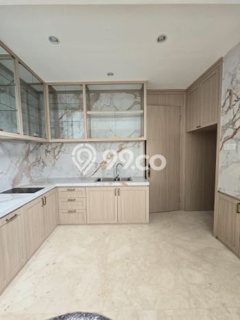 Rumah Area Nyaman kawasan , Tangerang Selatan, Luas 255m2m² Bangunan 385m2m² Rumah Area Nyaman kawasan , Tangerang Selatan, Luas 255m2m² Bangunan 385m2m²