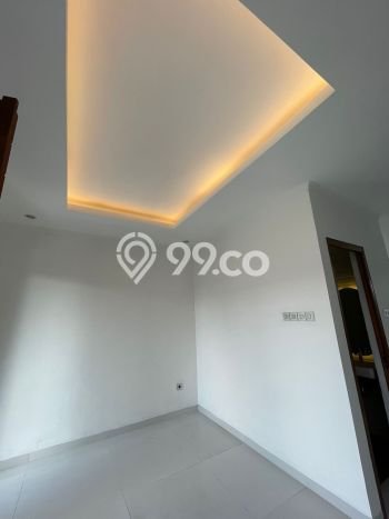 Rumah di Kalibata, Jakarta Selatan, LT 103m² LB 207m² Rumah di Kalibata, Jakarta Selatan, LT 103m² LB 207m²