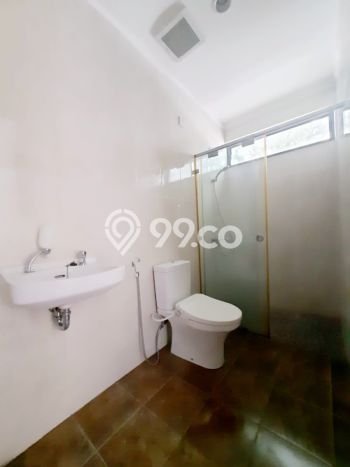 Rumah di Kawasan Sektor 7-Bintaro, Lingkungan Elite 3 KT Rumah di Kawasan Sektor 7-Bintaro, Lingkungan Elite 3 KT