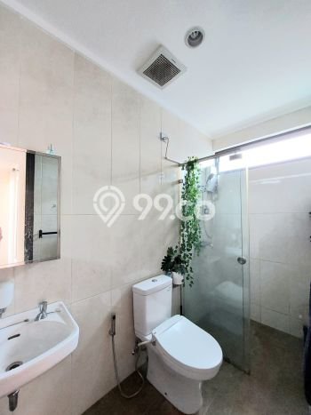 Rumah LT 72m² / LB 84m² Pemandangan Kota di Bintaro, Tangerang Selatan Rumah LT 72m² / LB 84m² Pemandangan Kota di Bintaro, Tangerang Selatan