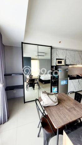 APARTMENT STUDIO TYPE POSISI HOEK DI THE BREEZE BINTARO JAYA APARTMENT STUDIO TYPE POSISI HOEK DI THE BREEZE BINTARO JAYA