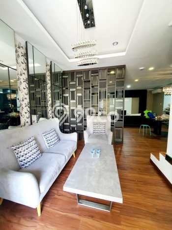 Rumah LT 180m² / LB 250m² Pemandangan Gunung di Sektor 9-Bintaro, Tangerang Selatan Rumah LT 180m² / LB 250m² Pemandangan Gunung di Sektor 9-Bintaro, Tangerang Selatan