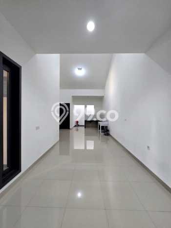 Rumah Luas Asri 3 KT Siap Pakai di Gading Serpong Tangerang Rumah Luas Asri 3 KT Siap Pakai di Gading Serpong Tangerang